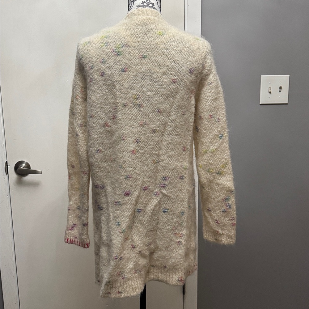 Sweater - Picture 2 of 4